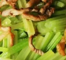 Stir-fried celery with pork