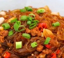 Stir-Fried Noodles with Meatballs