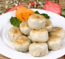 Chives and Vermicelli Pan-Fried Buns