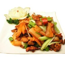 Garlic Shoot and Preserved Meat Wooden Bucket Rice