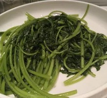 Chinese chrysanthemum greens