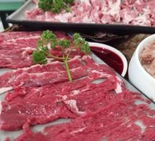 Freshly Sliced Lamb