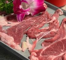 Freshly Sliced Lamb