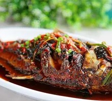 Steamed Crucian Carp with Chopped Chili