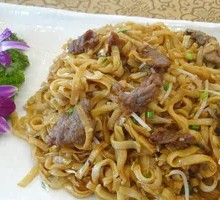 Beef Egg Fried Rice Noodles
