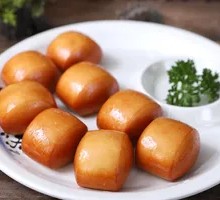 Milk-flavored Steamed Buns