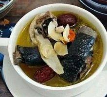 Ginseng Chicken Stew in Clay Pot