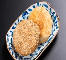 Sesame Crispy Cake