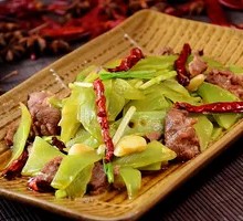 Stir-fried Pork with Lettuce