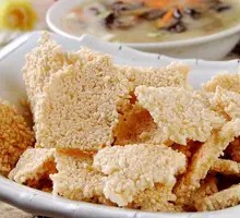 Beef and Rice Crackers Soup