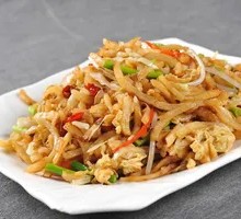 Stir-Fried Noodle Strips