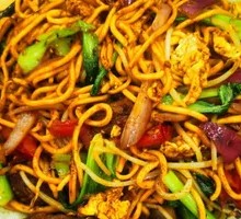 Egg and Beef Fried Noodles