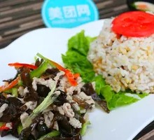 木耳肉丝盖饭