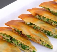Leek Egg and Vermicelli Dumplings