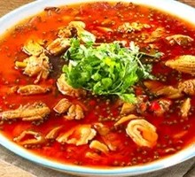 Fresh Chili Pig Intestine Chicken