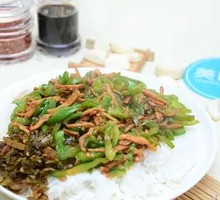 Green Pepper and Tofu Shreds with Pork Rice Bowl