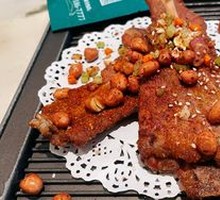 Hand-grabbed扇子骨
