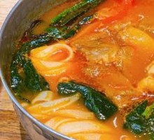 Tomato Snowflake Beef Brisket Rice Noodles
