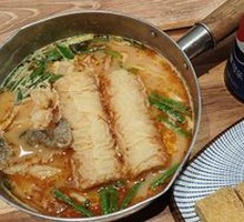 Spicy Soul Noodle Soup with Fried Sauce