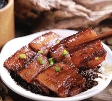 Preserved Vegetable Braised Pork