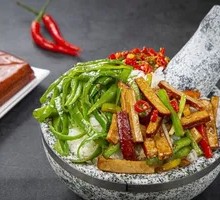 Smashed Pepper Tofu and Pork Vermicelli Rice
