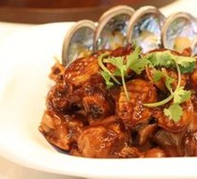 Abalone and Pig Trotter Stew