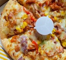 Crab Roe Seafood Pizza