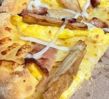 American-style Bacon & Potato Pizza