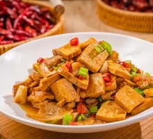 Stir-fried Tofu with Fragrant Wild Mushrooms