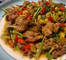 Stir-Fried Beef with Yellow Onion