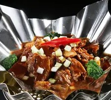 Stewed Beef Brisket with Zhuhou Sauce and Five-Spice