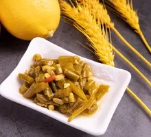 Sour Pickled Beans
