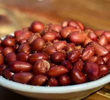 Salted Pepper Peanuts