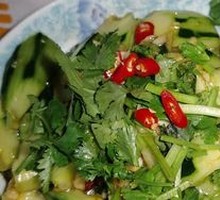 Crisp Cucumber Salad