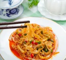 Windy Chicken Pot with Bean Curd Sheets and Bamboo Shoots