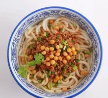 Spicy minced pork mixed rice noodles
