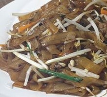 Dry-Fried Beef Rice Noodles