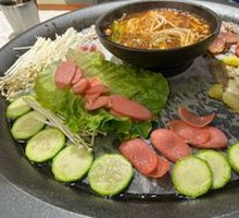 Live Oil Sour Soup with Dipping Sauce