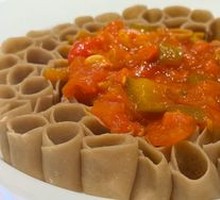 Five-Tomato Sauce over Buckwheat Noodles