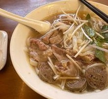 First-Class Beef Rice Noodle Train