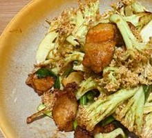 Pork Belly Stir-fried with Cauliflower