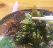 Sour Cabbage Beef Noodle Soup