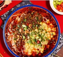Chongqing Pea and Pork Noodles