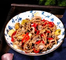 Spicy Sichuan Chicken Offal Knife-Sliced Noodles