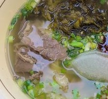 Sour Cabbage Beef Noodles