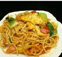 Egg and Beef Stir-Fried Noodles