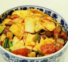 Egg and Beef Stir-Fried Noodles