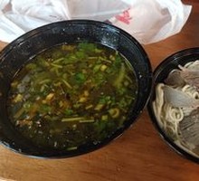 Sour Cabbage Beef Noodles