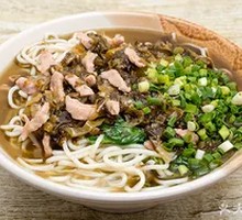 Sour Cabbage Beef Noodles