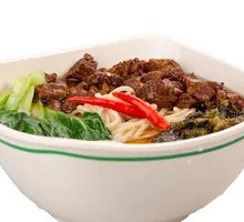 Sour Cabbage Braised Beef Noodles
